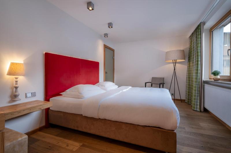 Standard Double Room image 1