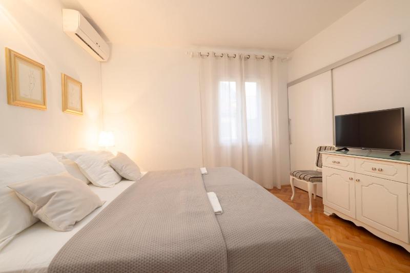 Apartments Bose - image 16