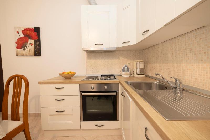 Classic Two-Bedroom Apartment with Balcony image 3