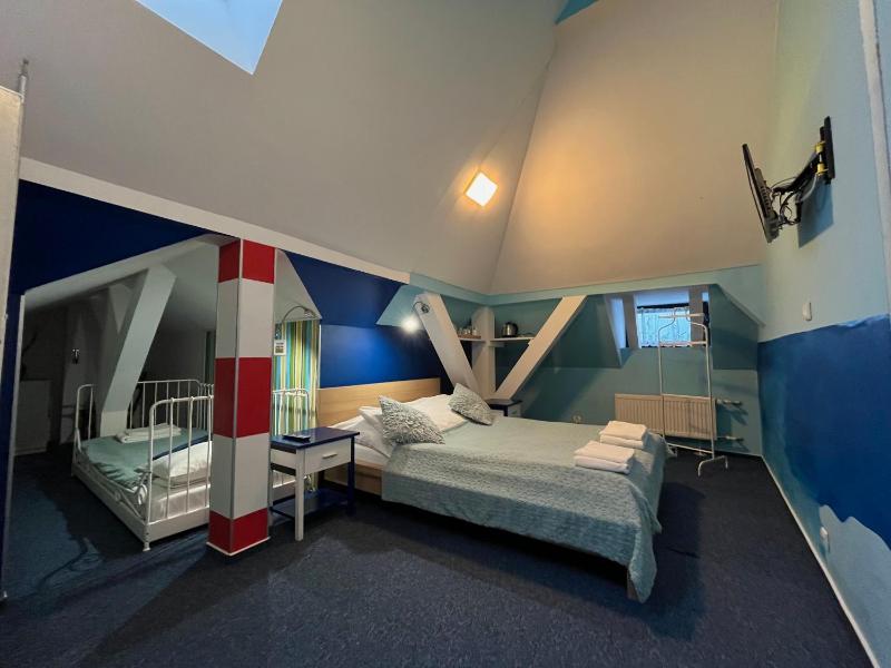 Budget Triple Room image 2