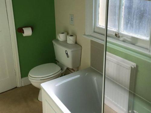 Double Room with Private Bathroom image 2