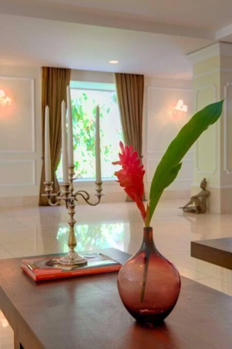 Modern Comfort - Spacious 2BR in Walled City - image 12