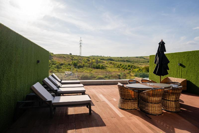 Penthouse Suite with Terrace image 3