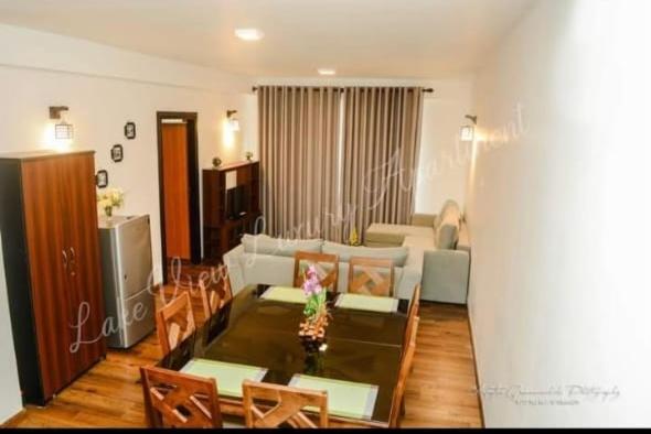 Lake Side Haven Apartment - image 9