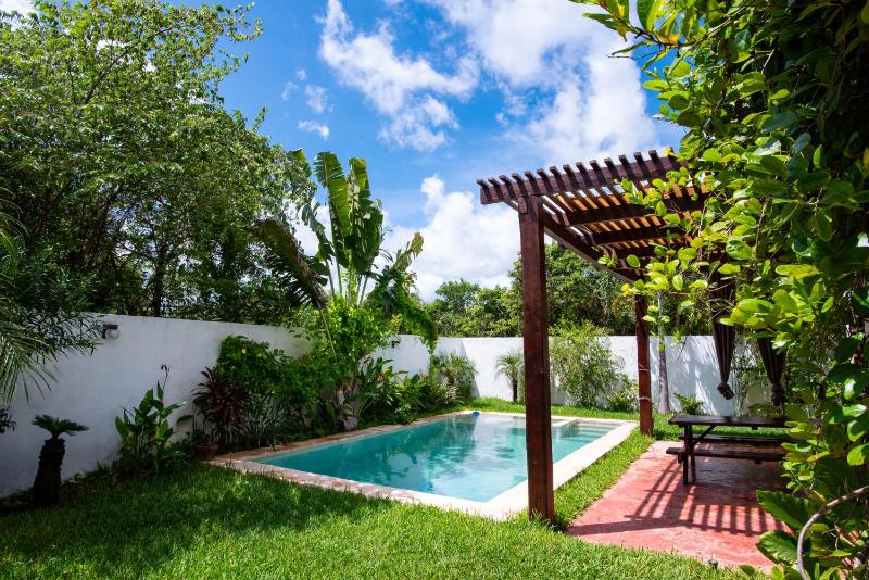 Elegant and comfortable villa in Real Montejo - image 15