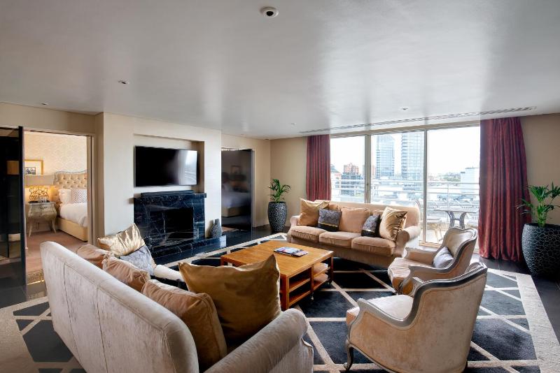 The Kings Penthouse Suite image 4