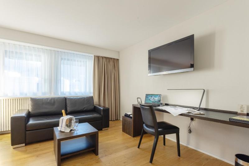 Superior Double King Size Room with Air Conditioning image 4