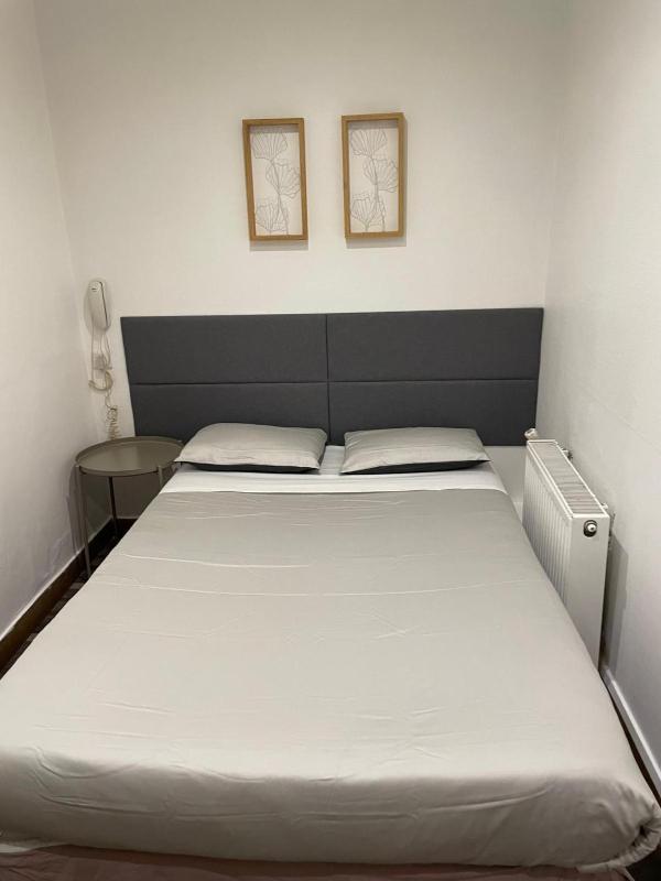 Double Room image 1