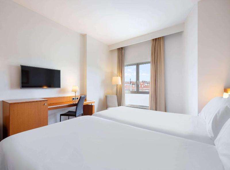 Standard Room image 3