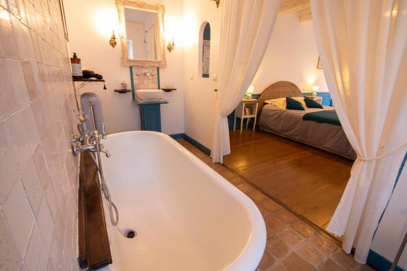 Double Room image 4