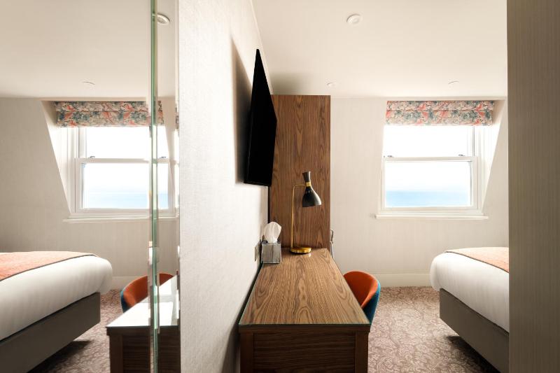 Cosy Double Room image 4