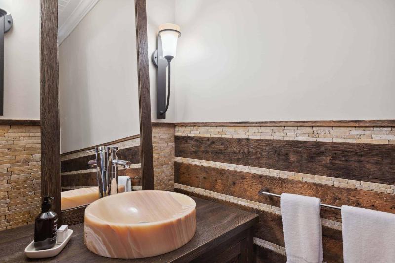Woodrun Place 61 - image 9