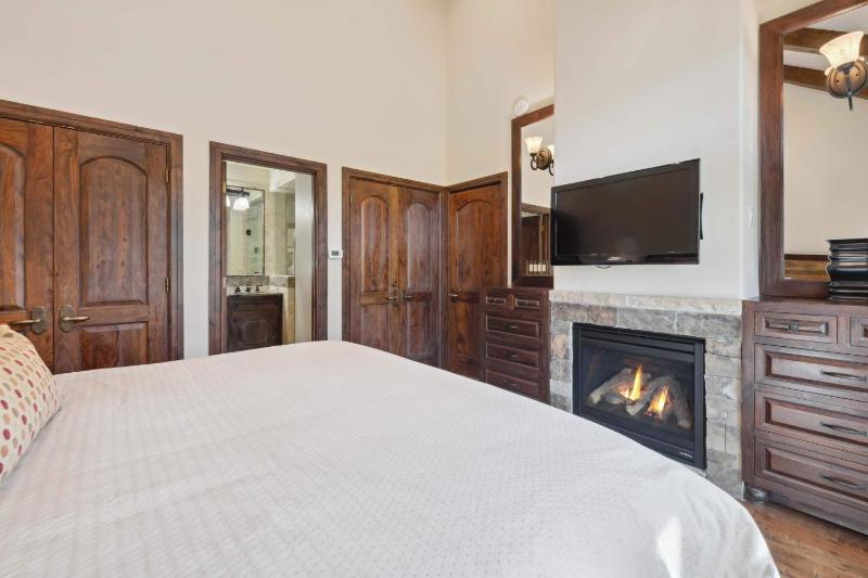 Woodrun Place 59 - image 12