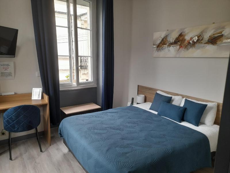 Double Room image 1