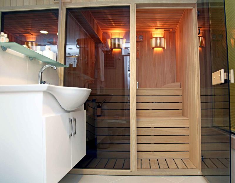 Presidential Suite image 3