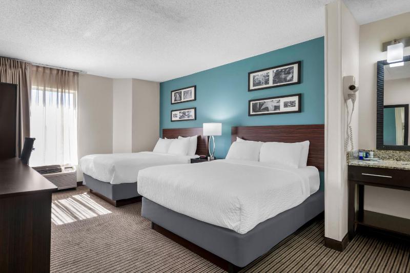 Double Room with Two Double Beds - Non-Smoking image 2