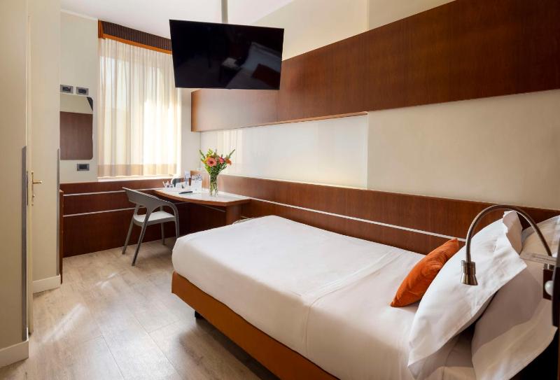 Single Room image 1