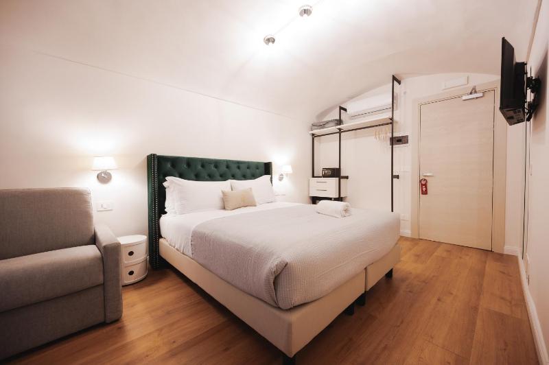Carlo Felice Boutique Hotel - image 4