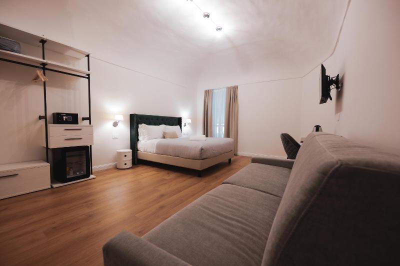 Carlo Felice Boutique Hotel - image 11