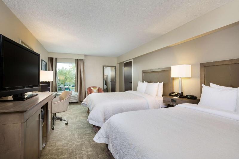 Hampton Inn Houston-Near the Galleria - image 9
