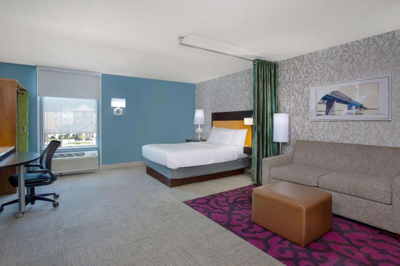 King Suite - Hearing Access/Non-Smoking image 4