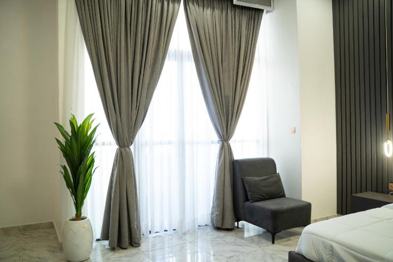 ABOT Luxury Homes - image 14