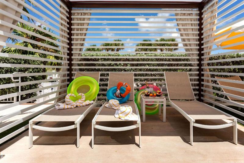Hilton Cabana Miami Beach Resort - image 37