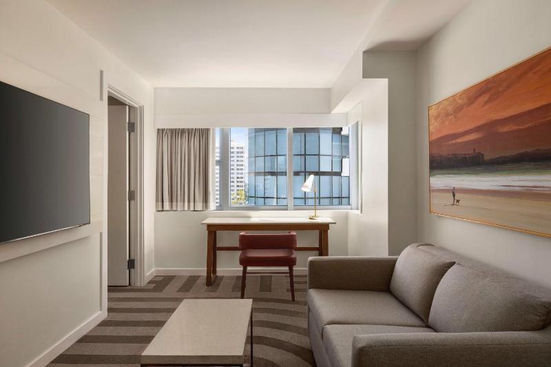 Hilton Cabana Miami Beach Resort - image 17