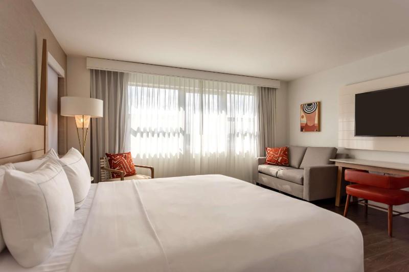Hilton Cabana Miami Beach Resort - image 5