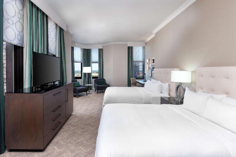 Hilton Pennywell St. Louis at the Arch - image 8