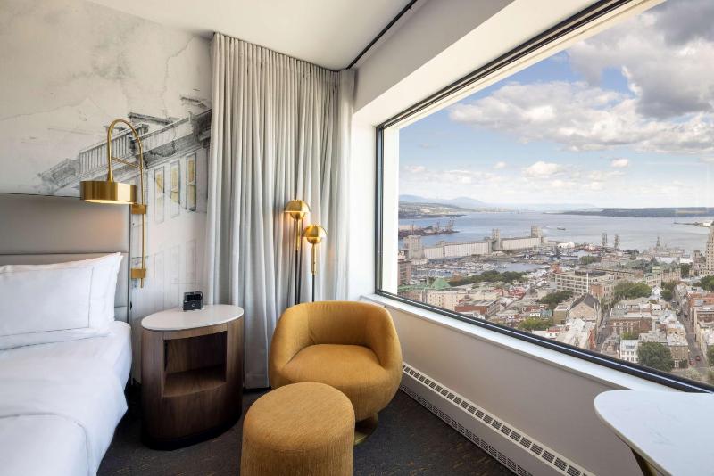 Hilton Quebec - image 8