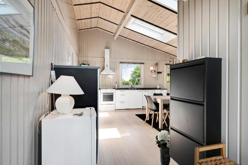 Newly Renovated Holiday Home Near Ebeltoft With Swing Set - image 19