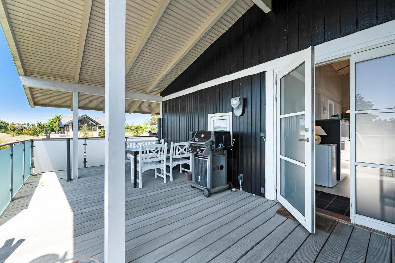 Newly Renovated Holiday Home Near Ebeltoft With Swing Set - image 6