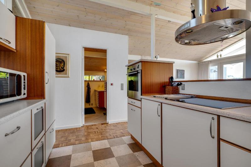 Stunning Home In Ebeltoft With 2 Bedrooms And Wifi - image 13