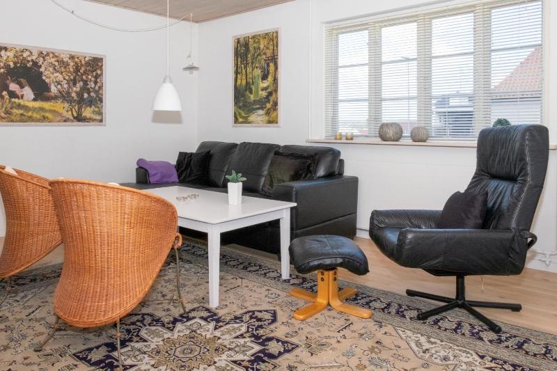 Centrally Located Townhouse In Ebeltoft Close To The Pedestrian Street And Within Walking Distance Of The Harbour - image 14
