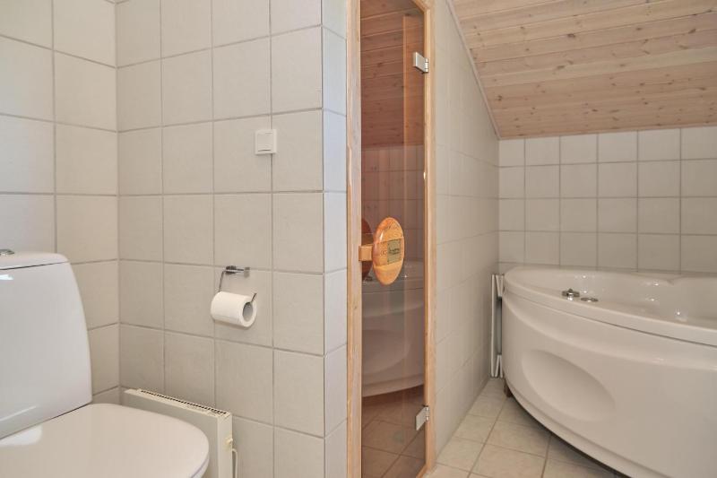 Awesome Home In Ebeltoft With 3 Bedrooms Sauna And Wifi - image 22