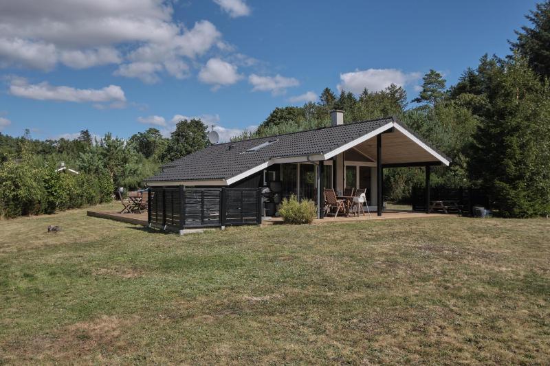 Awesome Home In Ebeltoft With 3 Bedrooms Sauna And Wifi - image 9