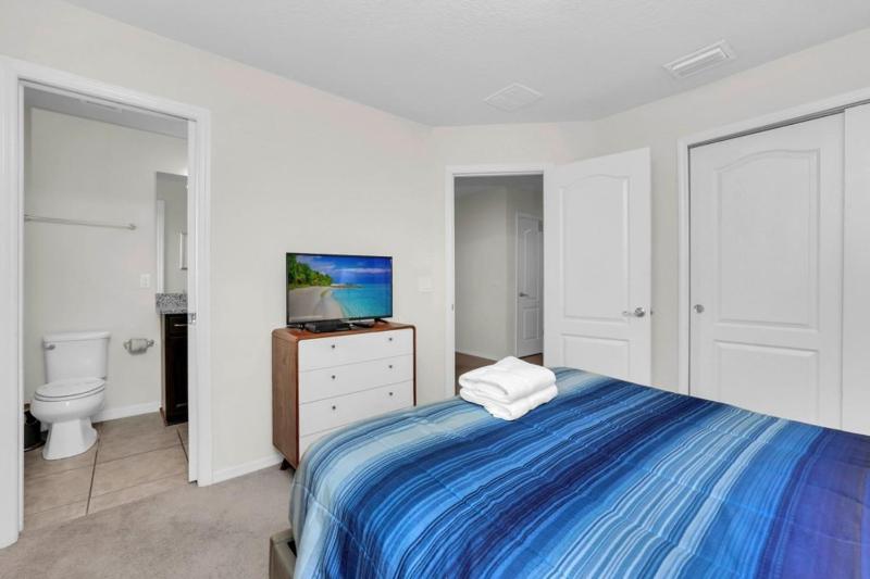 7 Bed Luxury Home With Great Amenities! villa - image 17