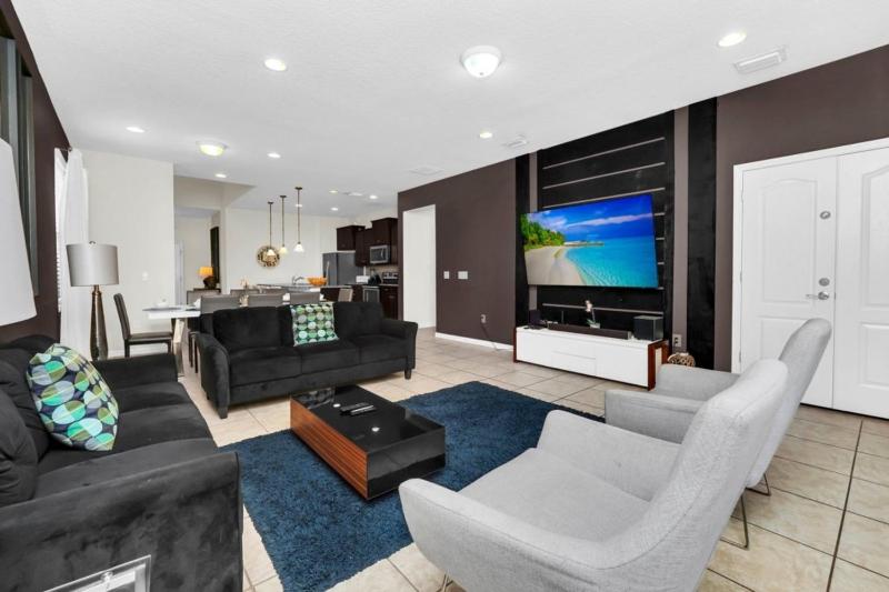 7 Bed Luxury Home With Great Amenities! villa - image 11