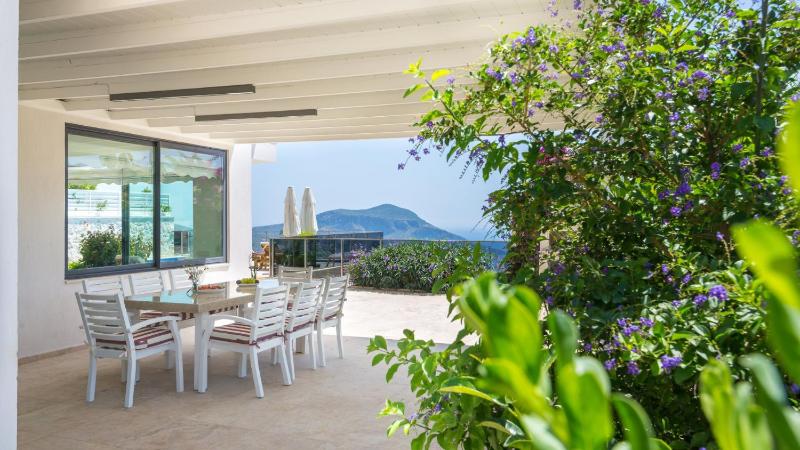 Sea View 5-Bedroom Villa in Kalkan with Private Pool & Garden - image 17