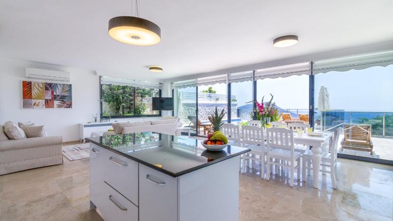 Sea View 5-Bedroom Villa in Kalkan with Private Pool & Garden - image 45