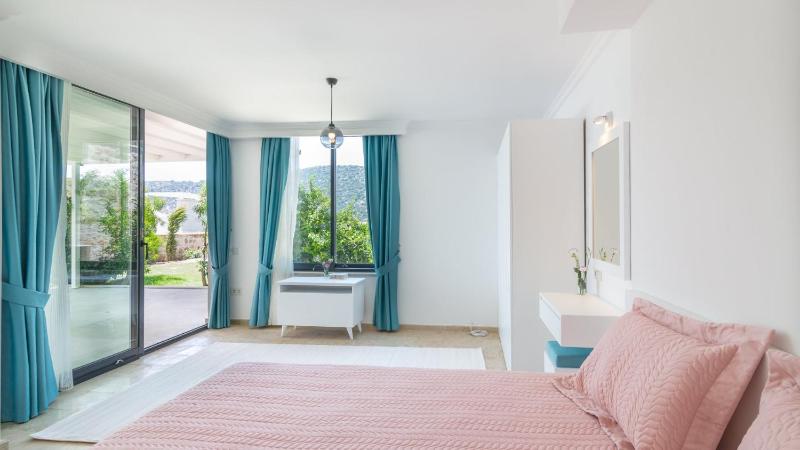 Sea View 5-Bedroom Villa in Kalkan with Private Pool & Garden - image 32