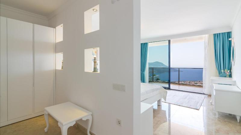 Sea View 5-Bedroom Villa in Kalkan with Private Pool & Garden - image 36