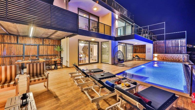 4 Bedroom Luxury Villa in Kiziltas - Kalkan - image 7