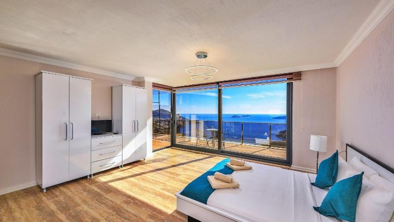 4 Bedroom Luxury Villa in Kiziltas - Kalkan - image 50