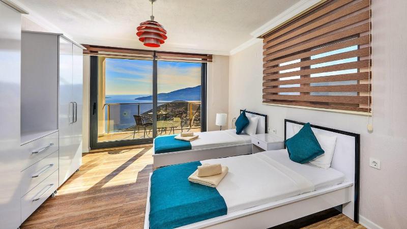 4 Bedroom Luxury Villa in Kiziltas - Kalkan - image 46