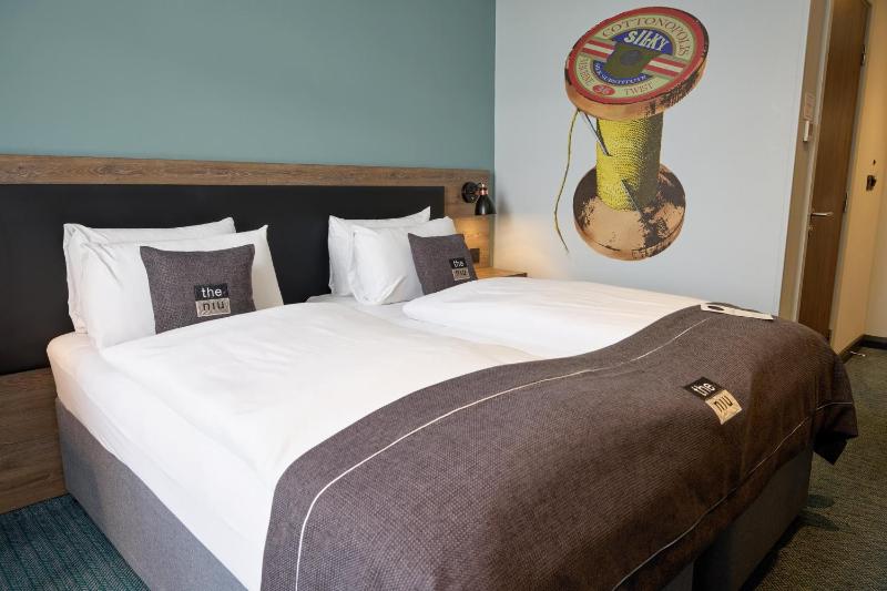 Standard Room image 3