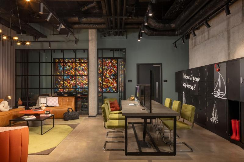Moxy Cork - image 14