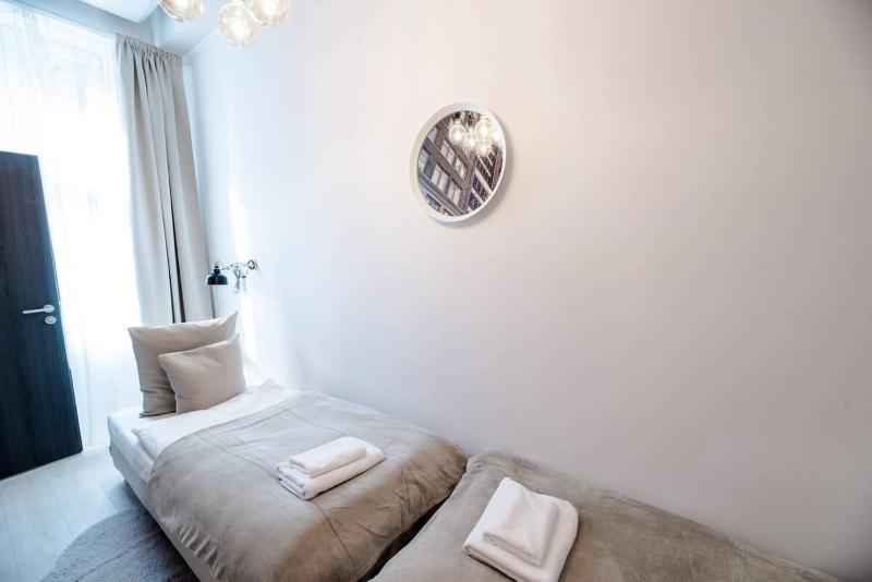 Brand new stylish very central apartment - image 13