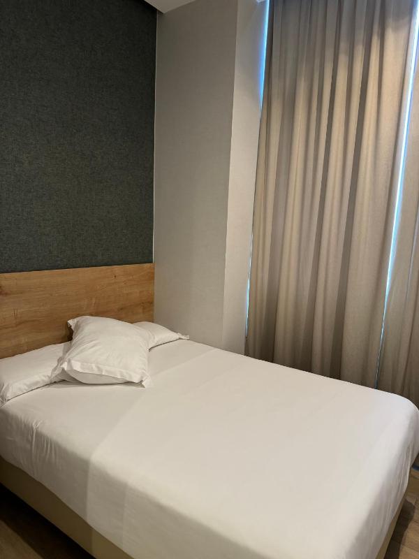 Fontanella By BCN URBAN Rooms - image 13